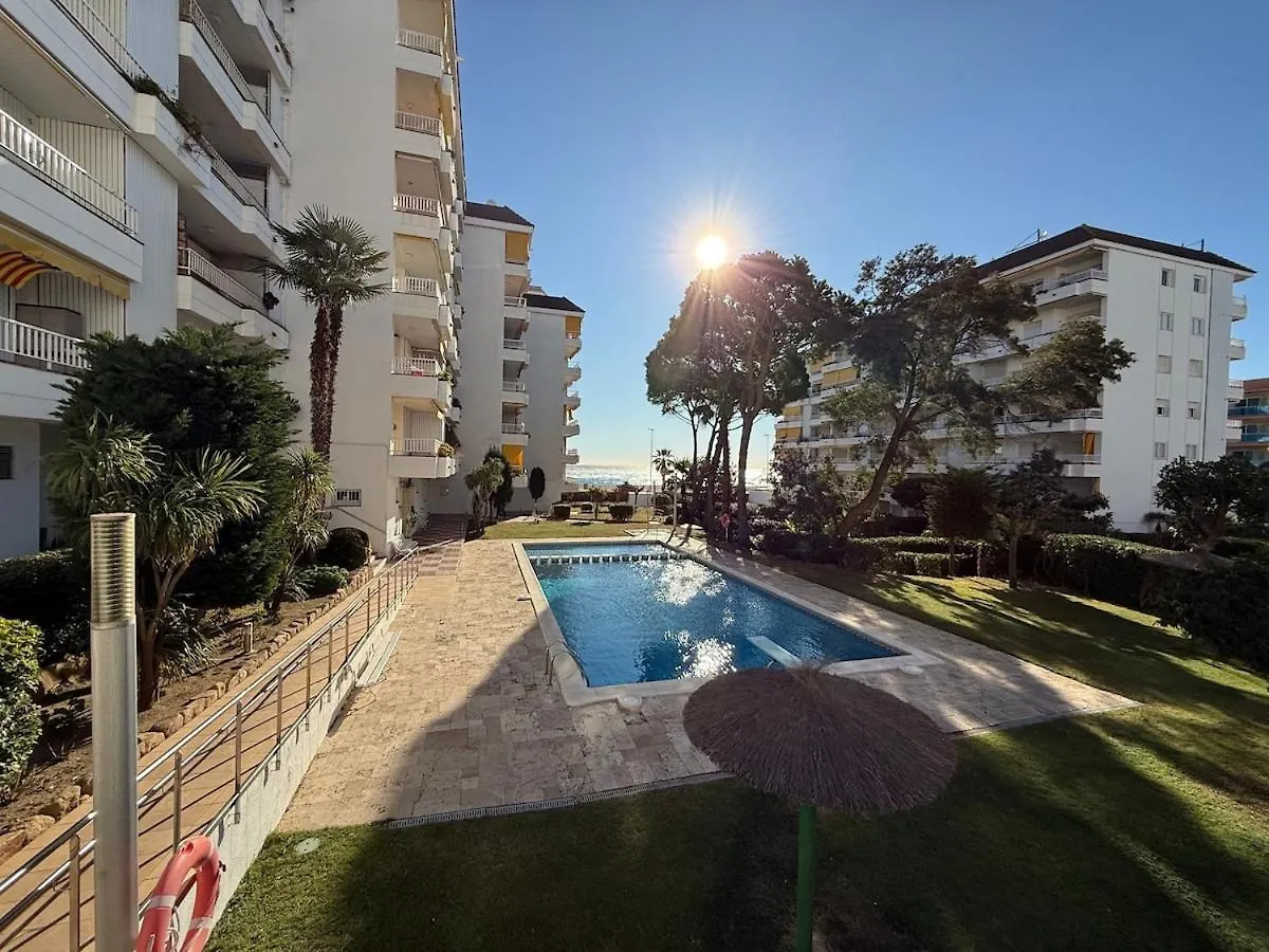 Lejlighed Lloret De Mar Coastal Retreat Just Steps From The Beach