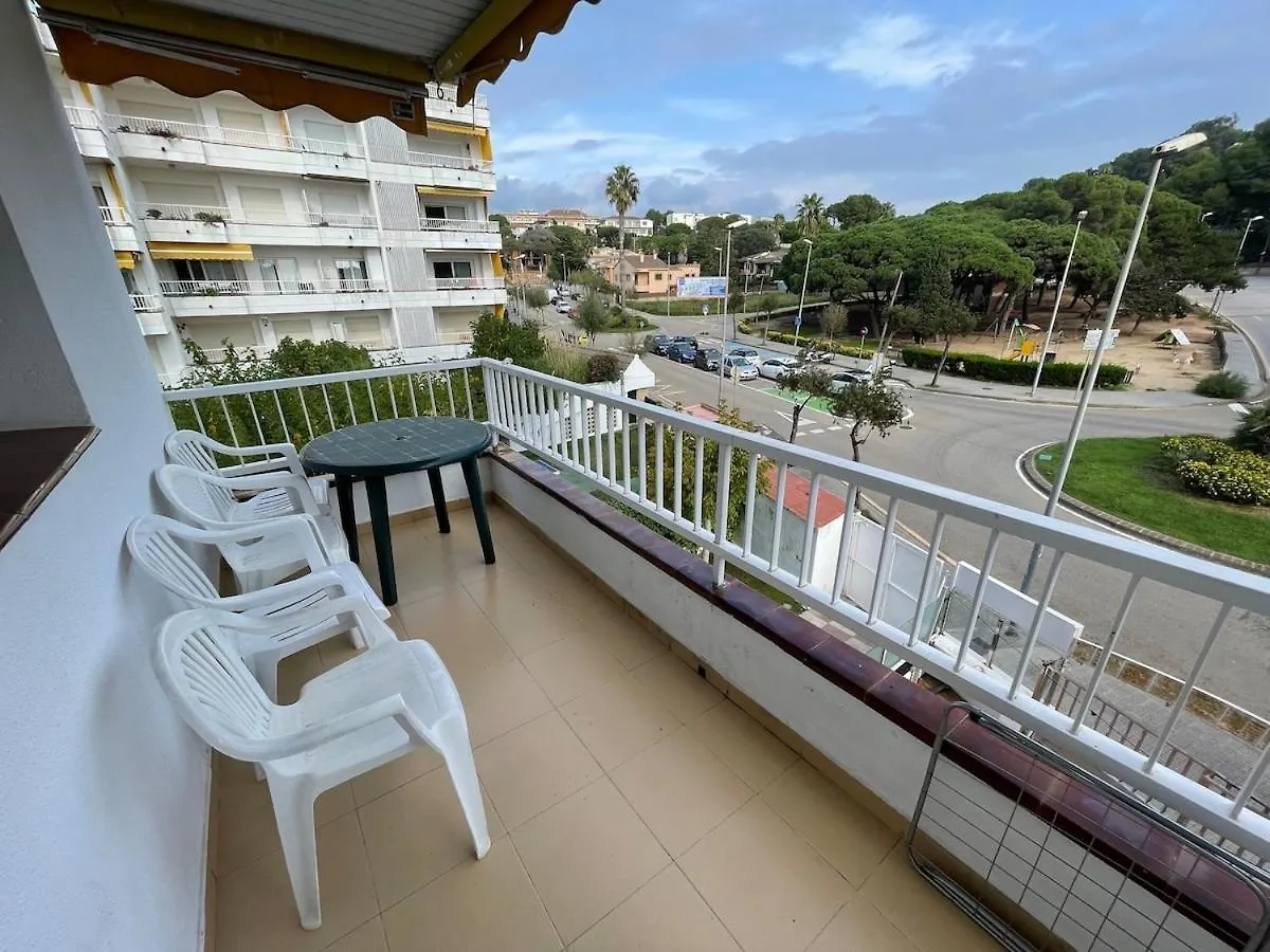 شقة Lloret De Mar Coastal Retreat Just Steps From The Beach